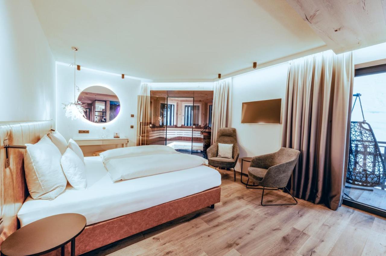 Zillergrundrock Luxury Mountain Resort Mayrhofen Eksteriør bilde