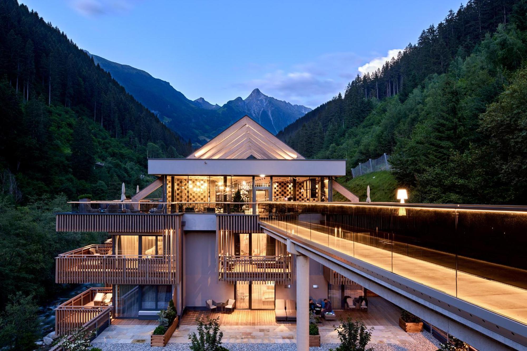 Zillergrundrock Luxury Mountain Resort Mayrhofen Eksteriør bilde